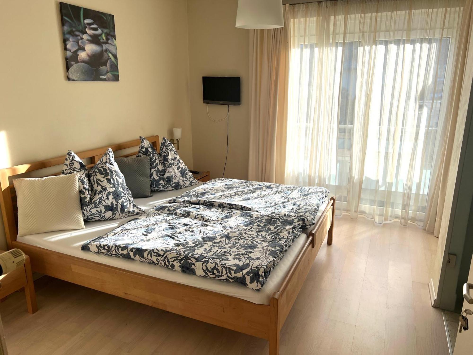 Gaestezimmer La Storia โรสเอค ภายนอก รูปภาพ